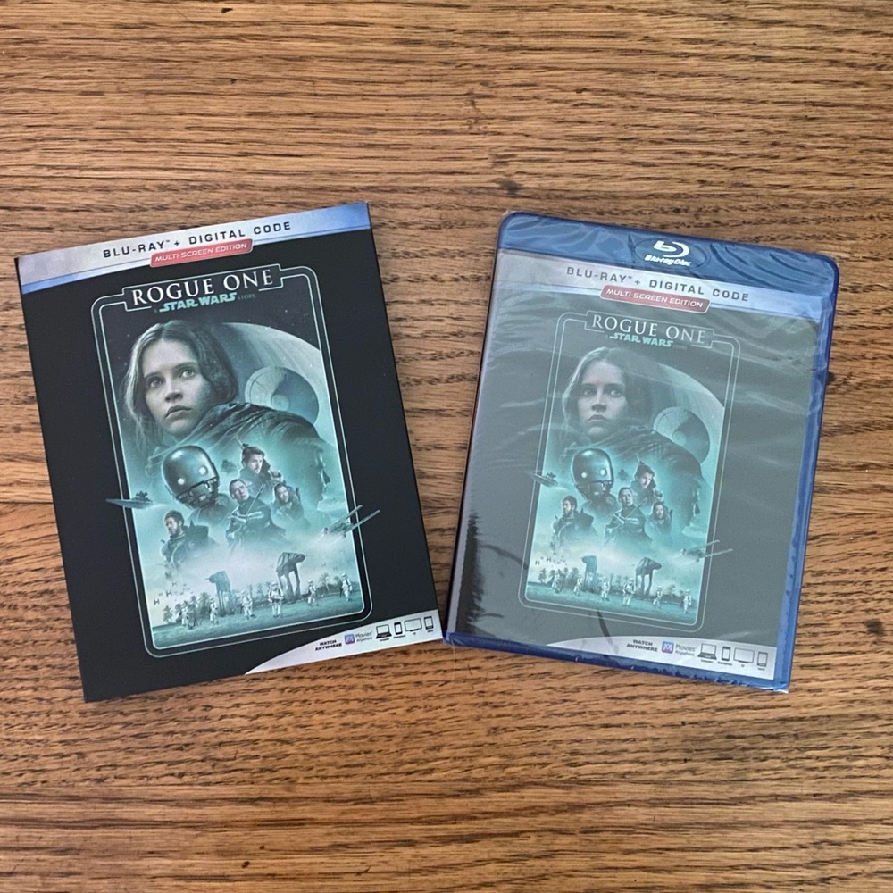 Rogue One: A Star Wars Story Blu-ray + Digital Code - NWT - Picture 2 of 6